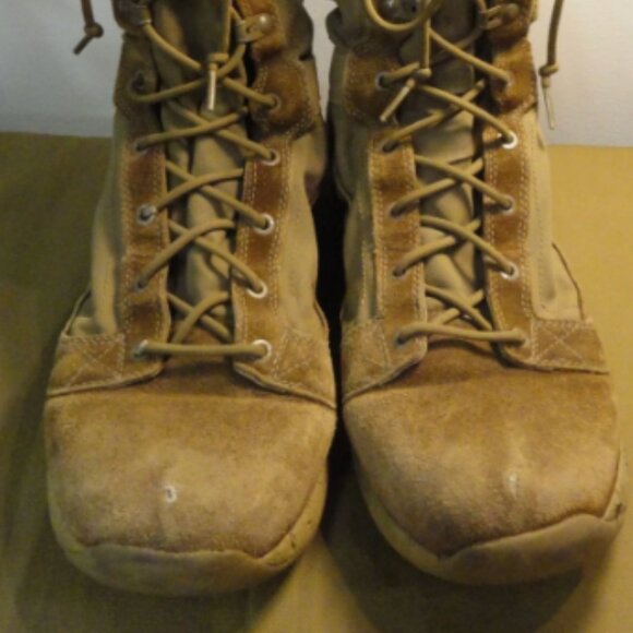 DANNER TACHYON 8\